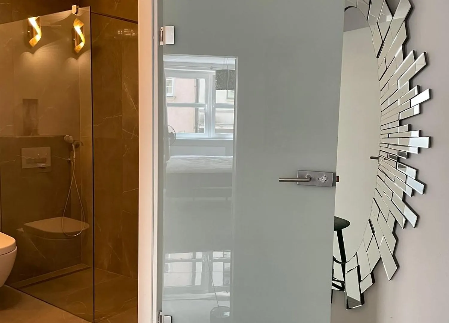 Luxurious 2 Bedroom Apartment Old City München