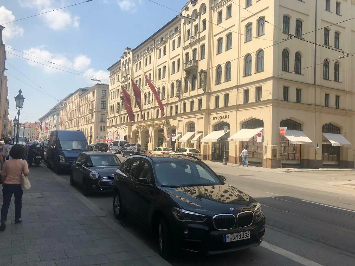 Luxurious 2 Bedroom Apartment Old City München