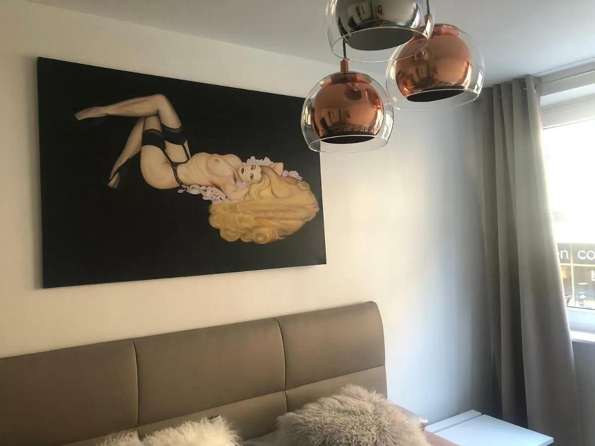 Luxurious 2 Bedroom Apartment Old City Munich Germany