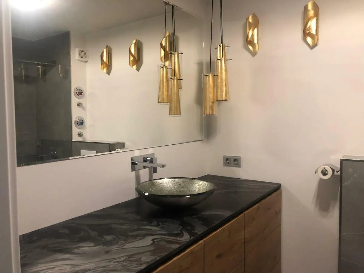 Luxurious 2 Bedroom Apartment Old City Munich Germany