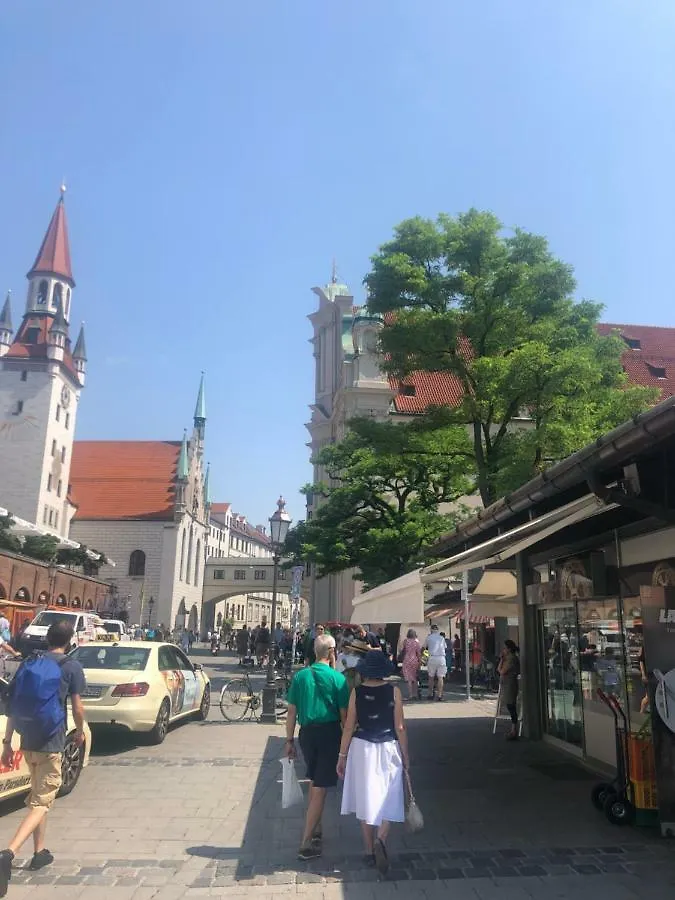 Luxurious 2 Bedroom Apartment Old City Munich 0*,